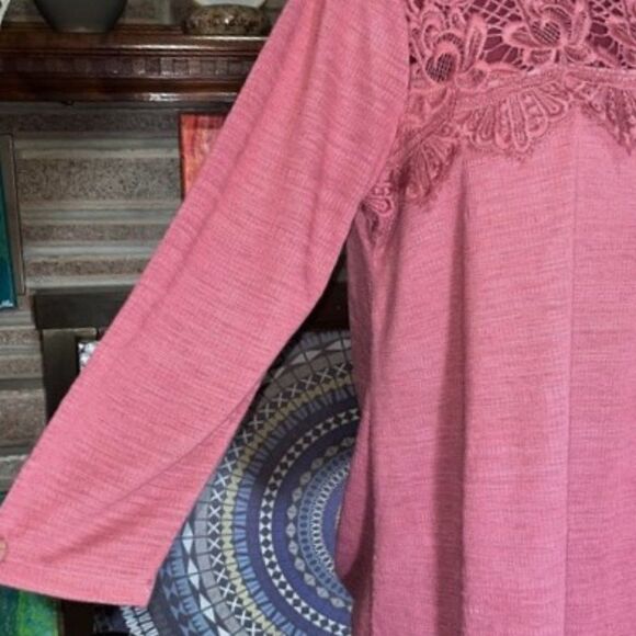 Status by Chenault Dusty Rose Pink Top Waffle Knit Crochet Lace Inset Size Large - Picture 4 of 8